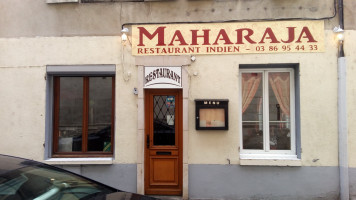 Maharaja Restaurant Indien outside