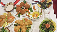 Mezze De Beyrouth food