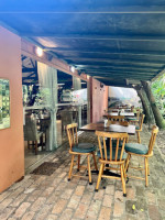 Calixto Bistro Café inside