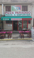 Pizza Paradiso inside
