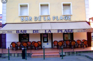 Le Bar de la Plage outside