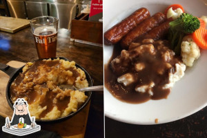 The Crown And Turtle Pub food