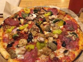 Blaze Pizza E Colorado Blvd food