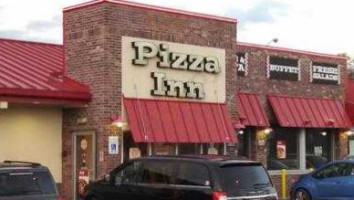 Pizza Inn outside