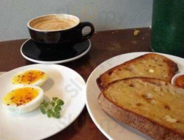 Bartavelle Nourriture