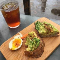 Bartavelle Nourriture