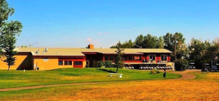 Pincher Creek Golf Club Restaurant outside