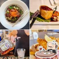 La Place Rendez-Vous Dining & Lounge food