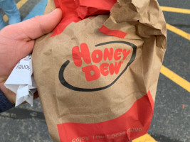 Honey Dew Donuts outside