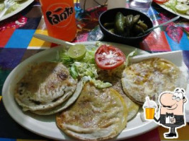 Gorditas El Apenitas food