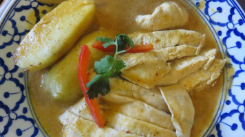 Royal Orchard Thai Cuisine food