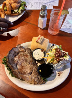 Colvins Pub & Grill food