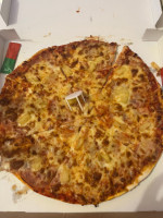 Pizza Delice Halal food