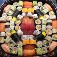 Sushi san tarnos food