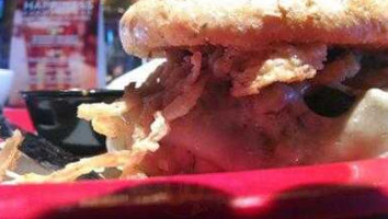 Red Robin Gourmet Burgers And Brews food