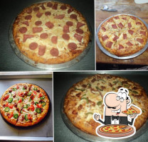 Jefe's Pizza food