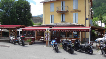 Restaurant Le France outside