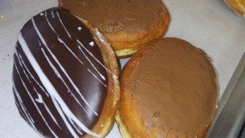 Harlan Donuts food