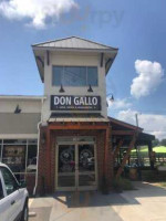 Don Gallo's outside