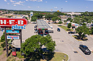 H-e-b Bakery outside