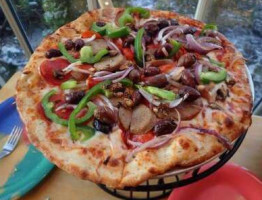 Cheat Mountain Pizza Company food