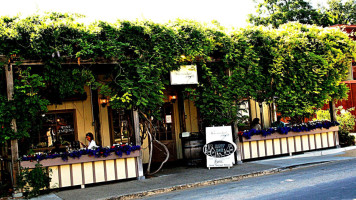 Los Olivos Cafe & Wine Merchant food
