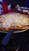 Chevvy's Pizza And Sports food