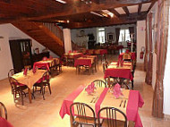 Auberge De La Double inside