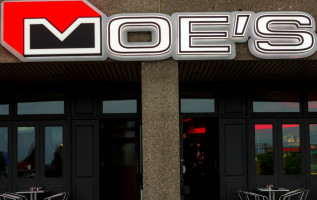 Moe's Bar & Grill food