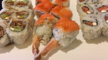 Sushi Station food
