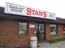 Stan's Diner & Take Out outside