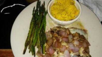 Hickory Tavern food