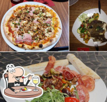 Pizzeria Carl-zone food