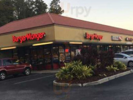 Burger Monger of South Tampa LLC outside