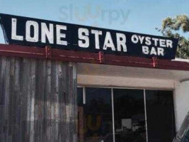 Lone Star Oyster outside