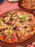 Donatella's Alfresco Ristorante Pizzeria food
