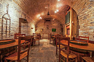 La Finette Taverne D'arbois inside