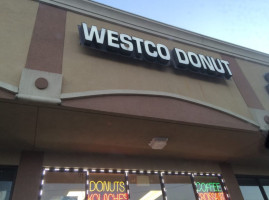 Westco Donuts outside