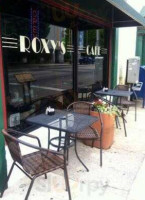 Roxys Cafe inside