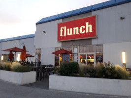 Flunch outside