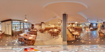 Restaurant Paparotti inside