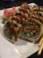 Sakari Sushi Lounge food