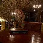 Gecko Lounge inside