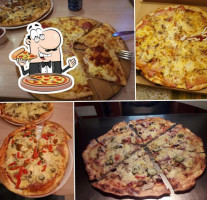 Pizza Z Pieca food