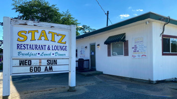 Statz And Lounge food