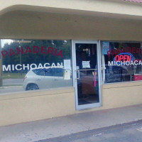 Panaderia Michoacan outside