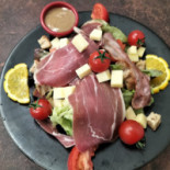 Le Saint Pierre Dentro