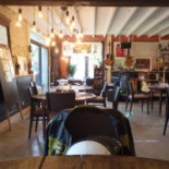 Les 1 Ères Loges Varaignes Nourriture