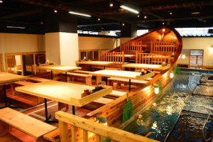 Diào Chuán Chá Wū ざうお Xīn Sù Diàn inside