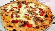 Pizzeria E Tutt Sapurit food